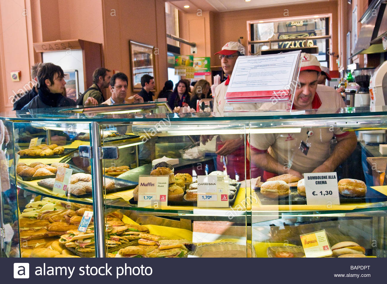 Autogrill In Piazza Duomo Break In Milan Italy Stock Photo Alamy