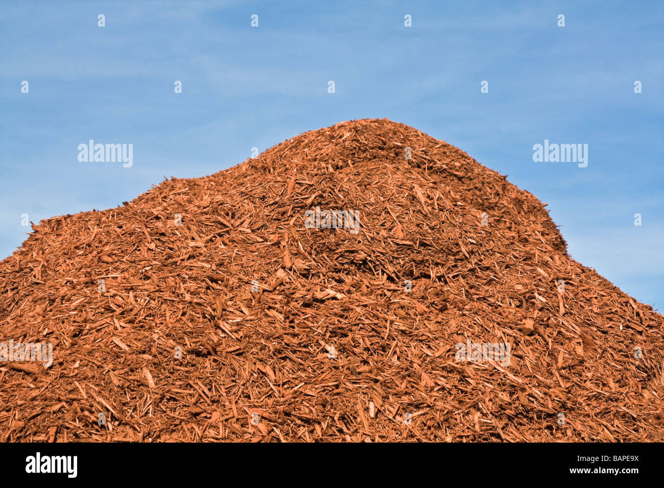 Pile of the landscaping mulch Stock Photo Alamy