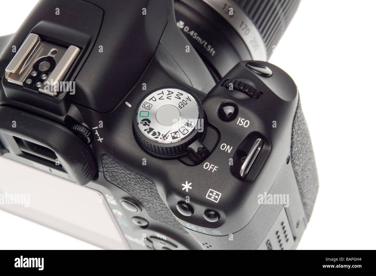 Digital SLR camera Canon EOS 500D HD video with zoom lens - retouched to  remove Canon logo and markings Stock Photo - Alamy
