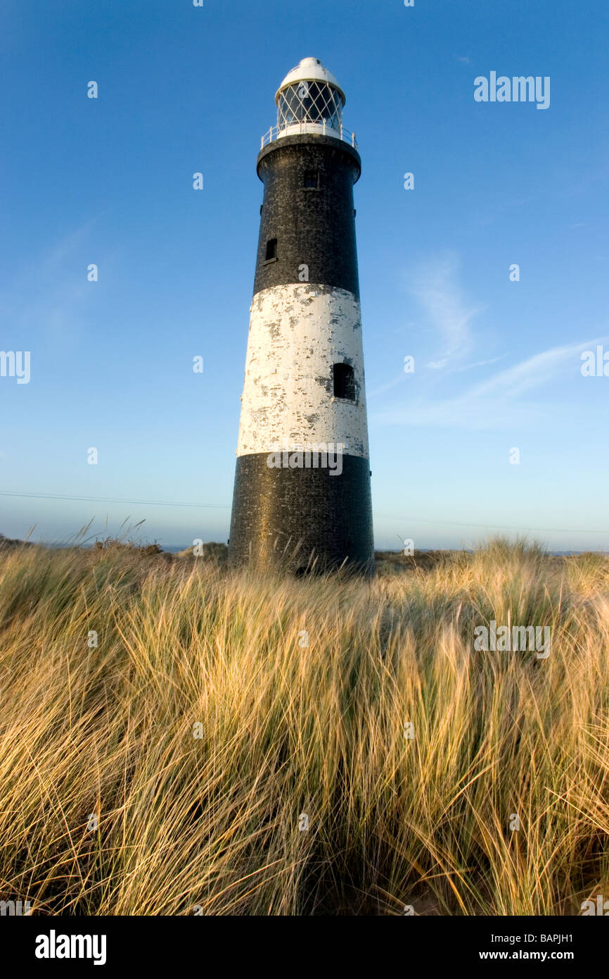 A view of the old lighthouse which stands on Spurn Point, a nature reserve by the Humber Estuary and North Sea, Humberside, UK Stock Photo