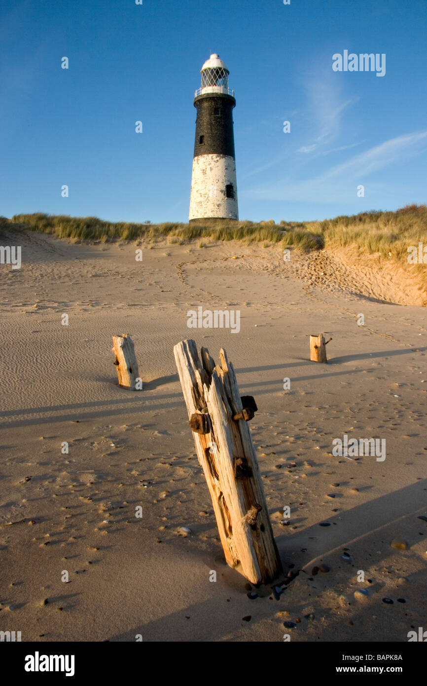 A view of the old lighthouse which stands on Spurn Point, a nature reserve by the Humber Estuary and North Sea, Humberside, UK Stock Photo