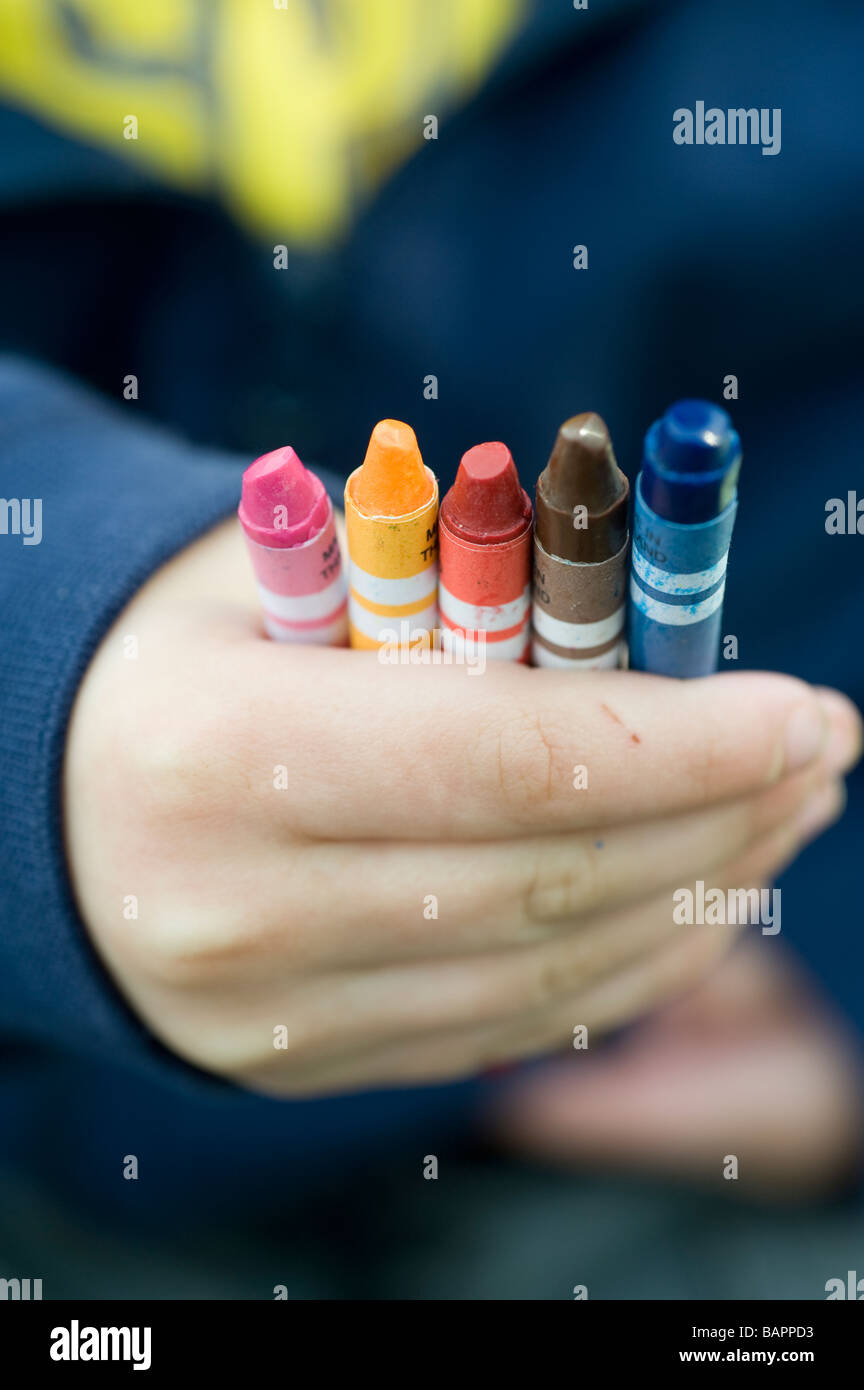 Crayola crayons old hires stock photography and images Alamy