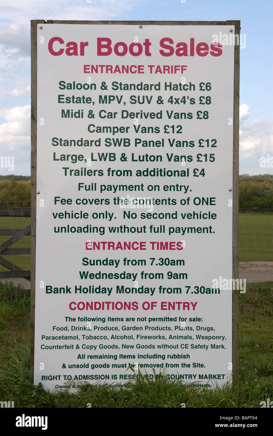 Car boot sale sign hires stock photography and images Alamy