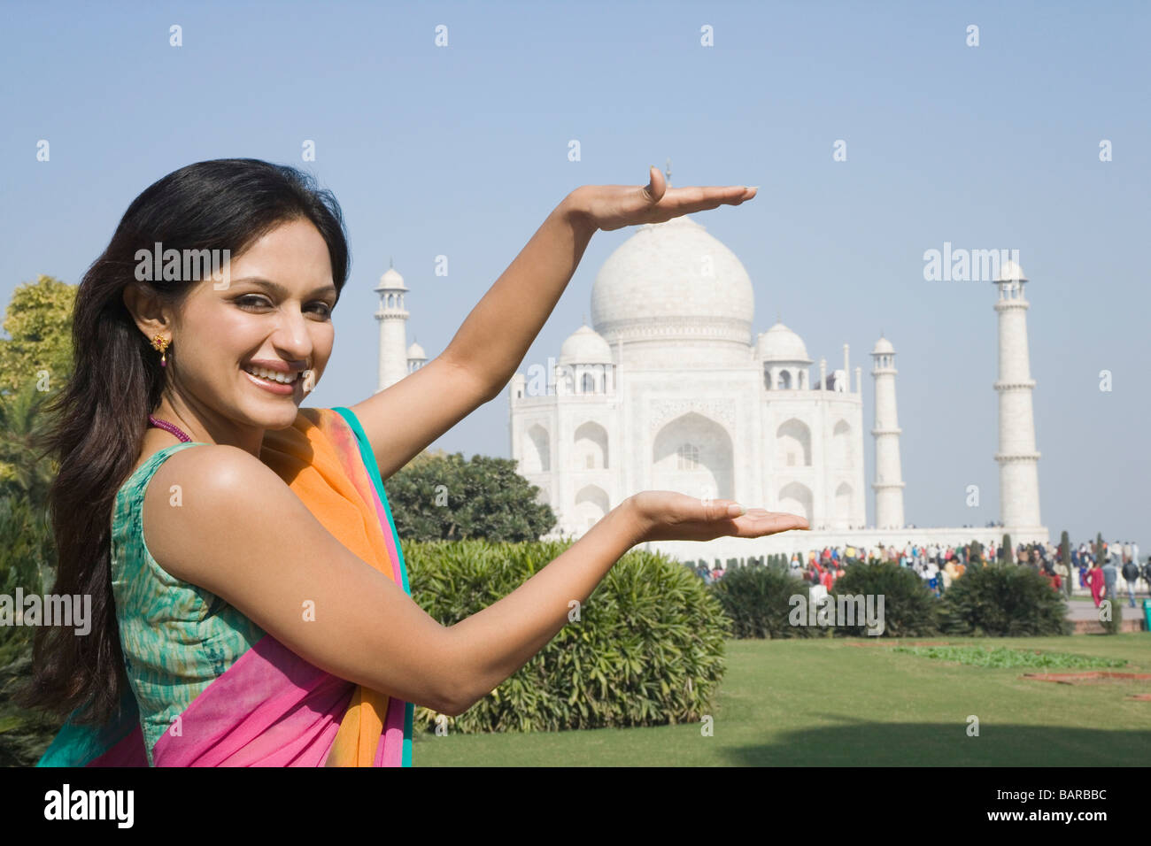 A Signature Pose  Taj Mahal  Travel 4 Peace