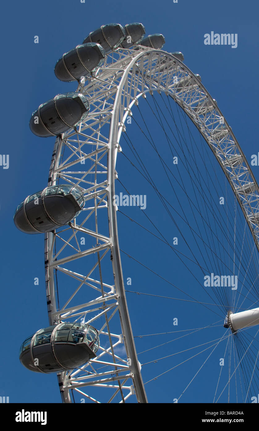 London eye gondola hi-res stock photography and images - Alamy