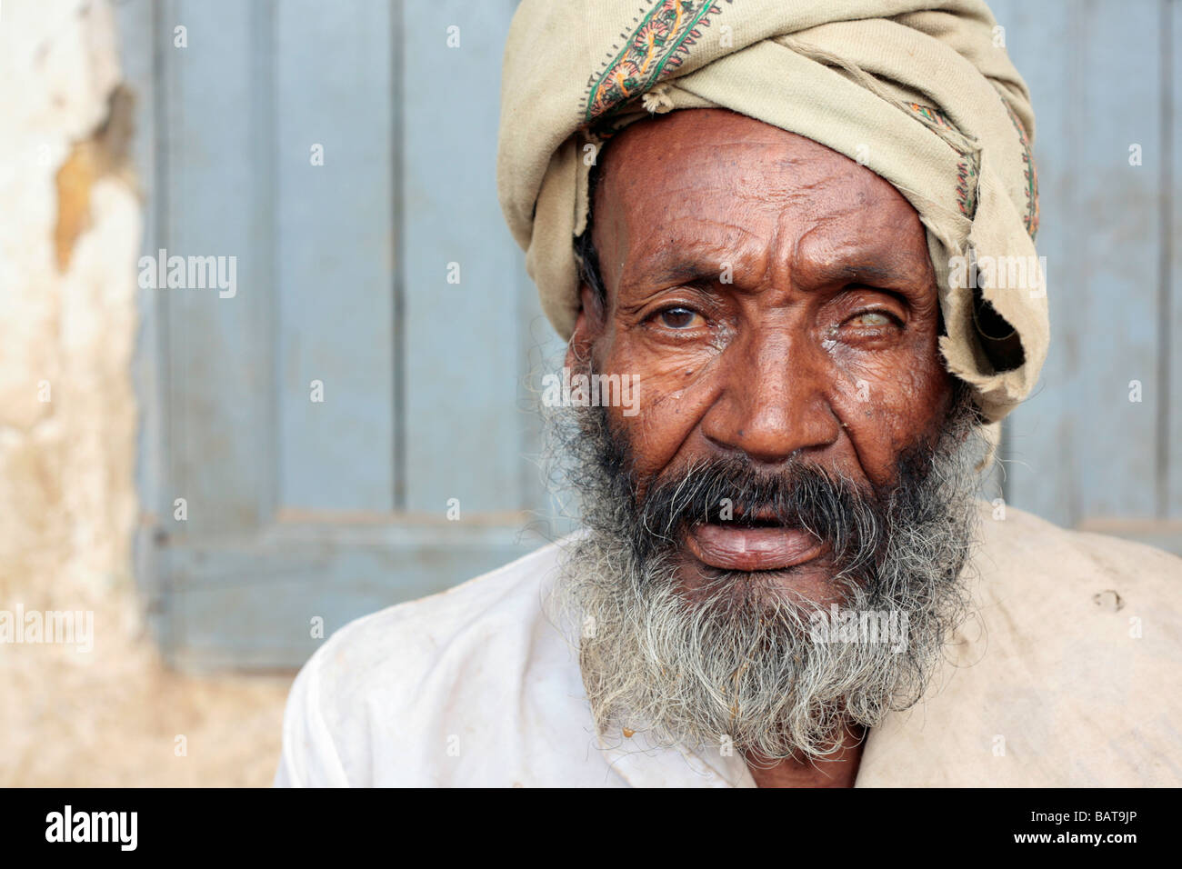 Portrait of a one eyed man in Harar Ethiopia Stock Photo Alamy