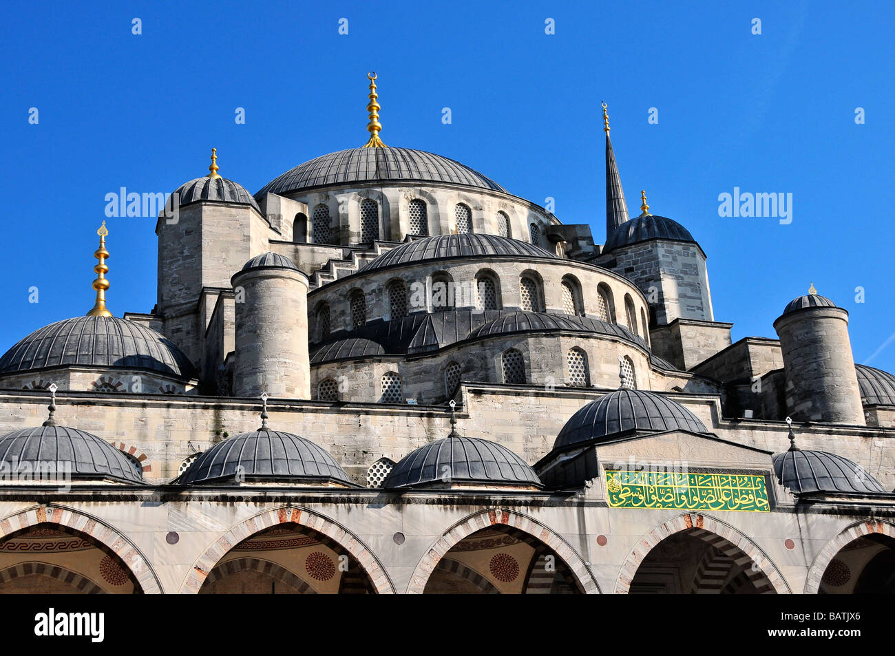 Exterior of the Sultan Ahmet Camii / The Blue Mosque, Istanbul, Turkey ...