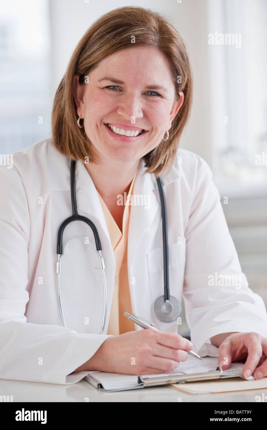 Portrait doctor pen hi-res stock photography and images - Alamy