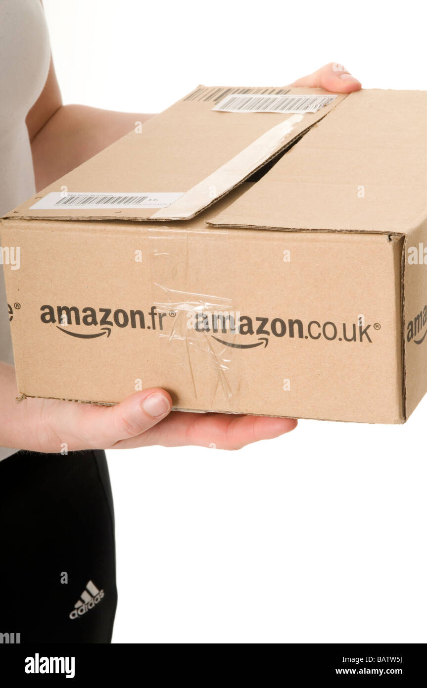 amazon online on line book retailer shop store books bookshop bookstore  mail order shipping box boxes package packages parcel pa Stock Photo - Alamy