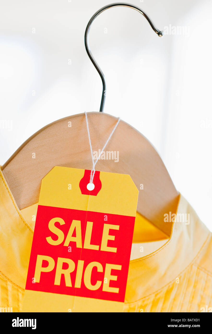 Price tag clothes hi-res stock photography and images - Alamy