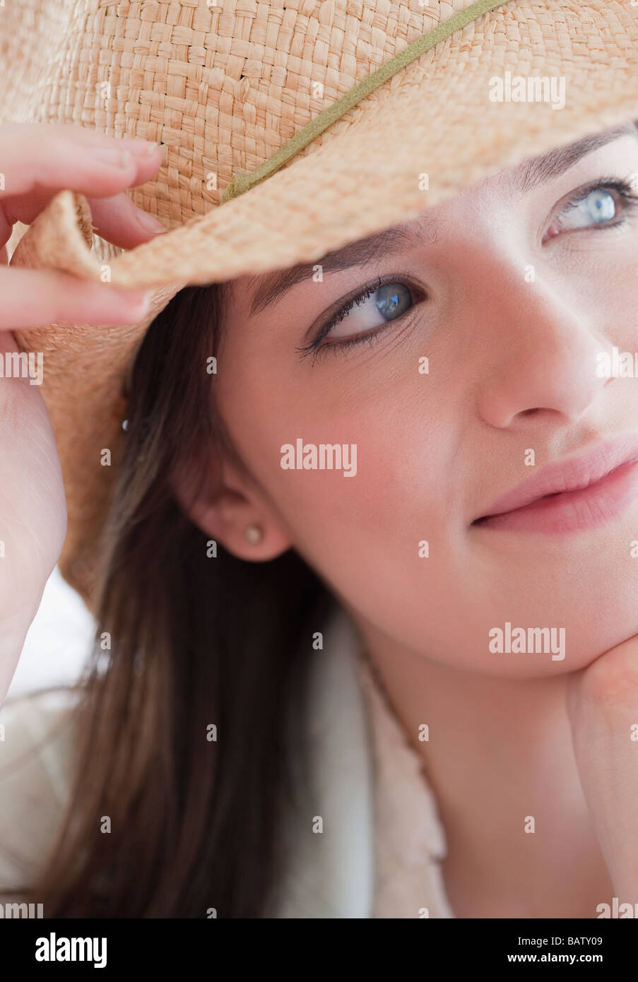 White woman wearing hat hi-res stock photography and images - Alamy