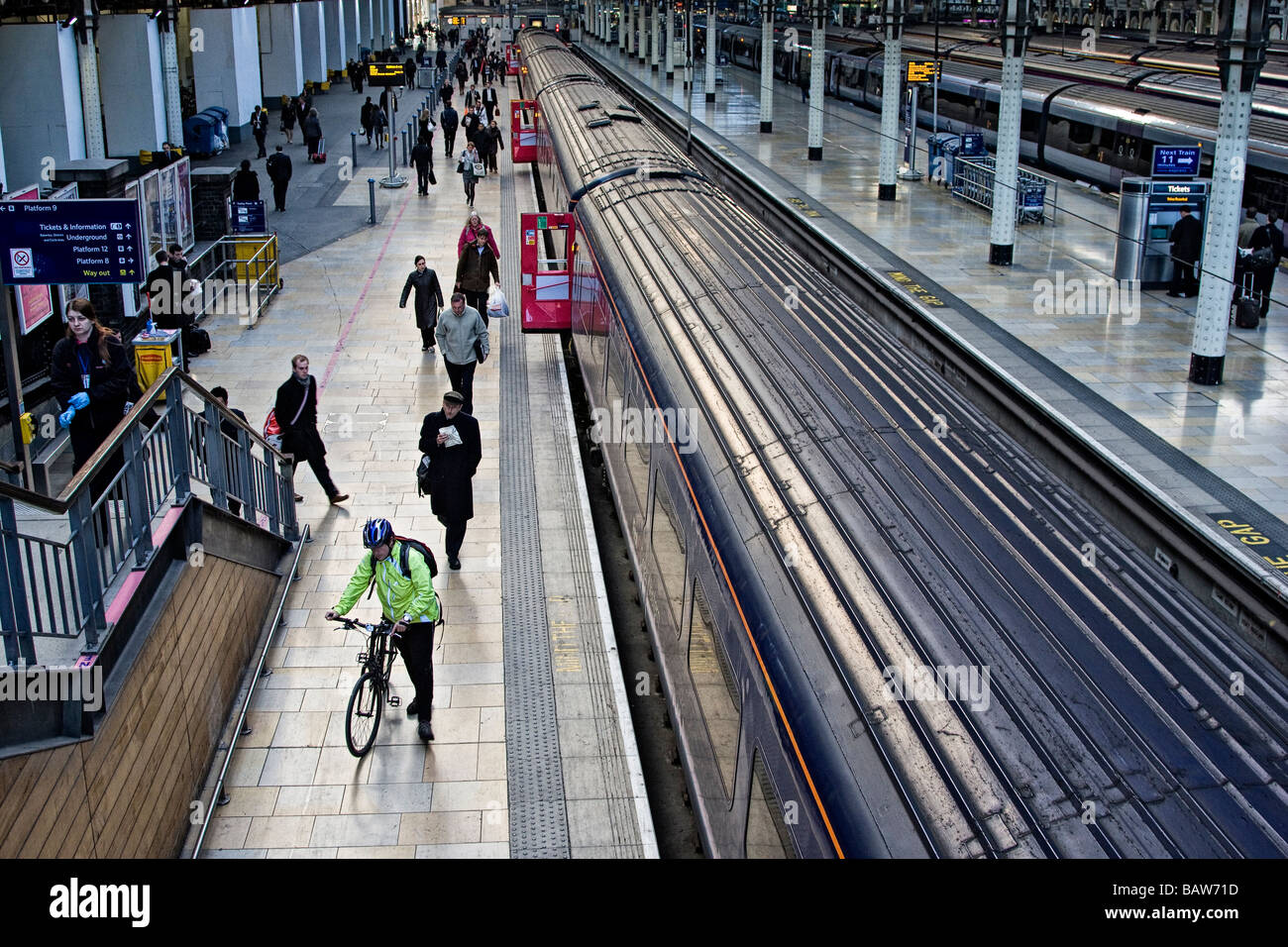Paddington train station London England UK Stock Photo Alamy