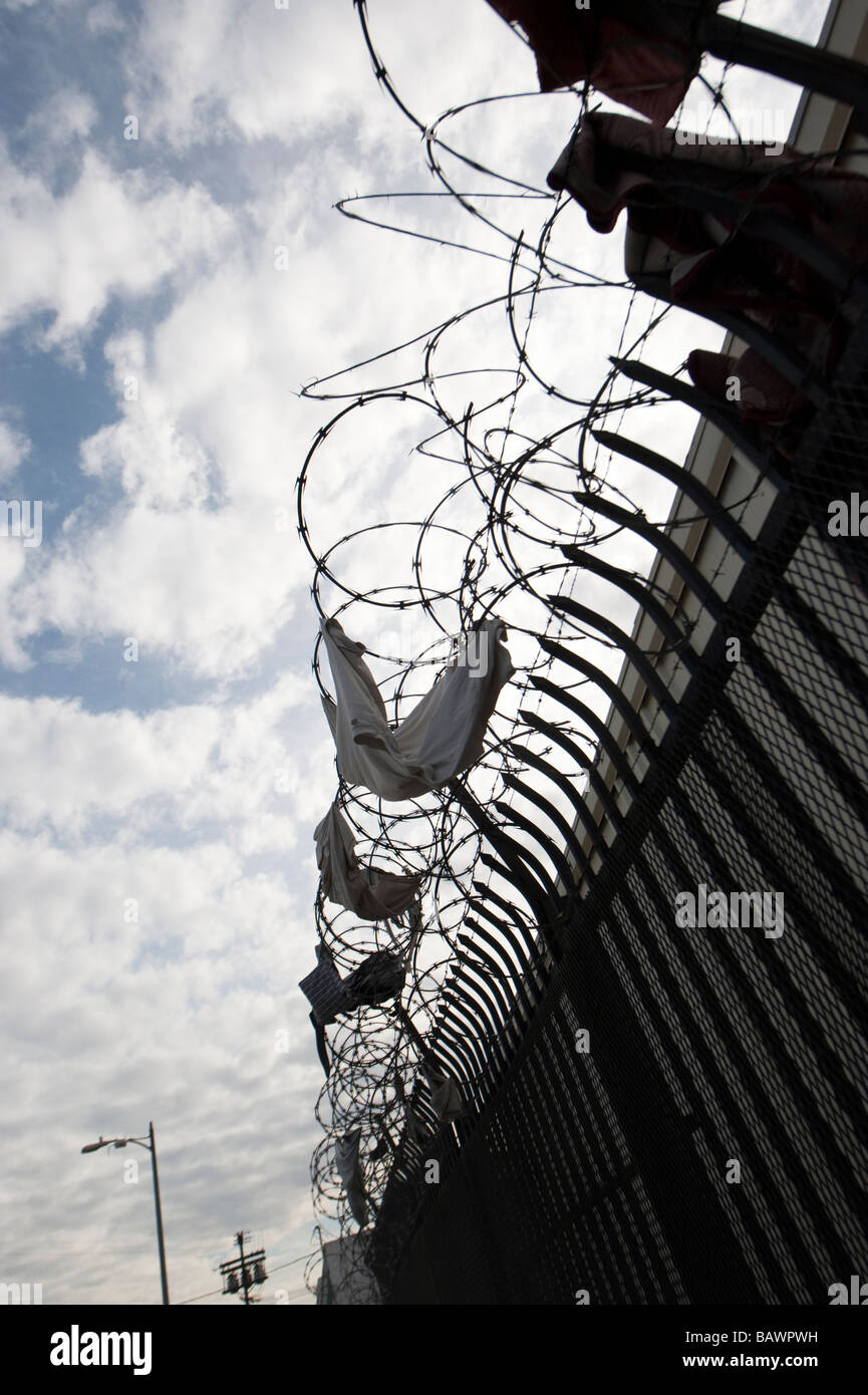 Barb wire lined fence in Downtown Los Angeles Stock Photo Alamy