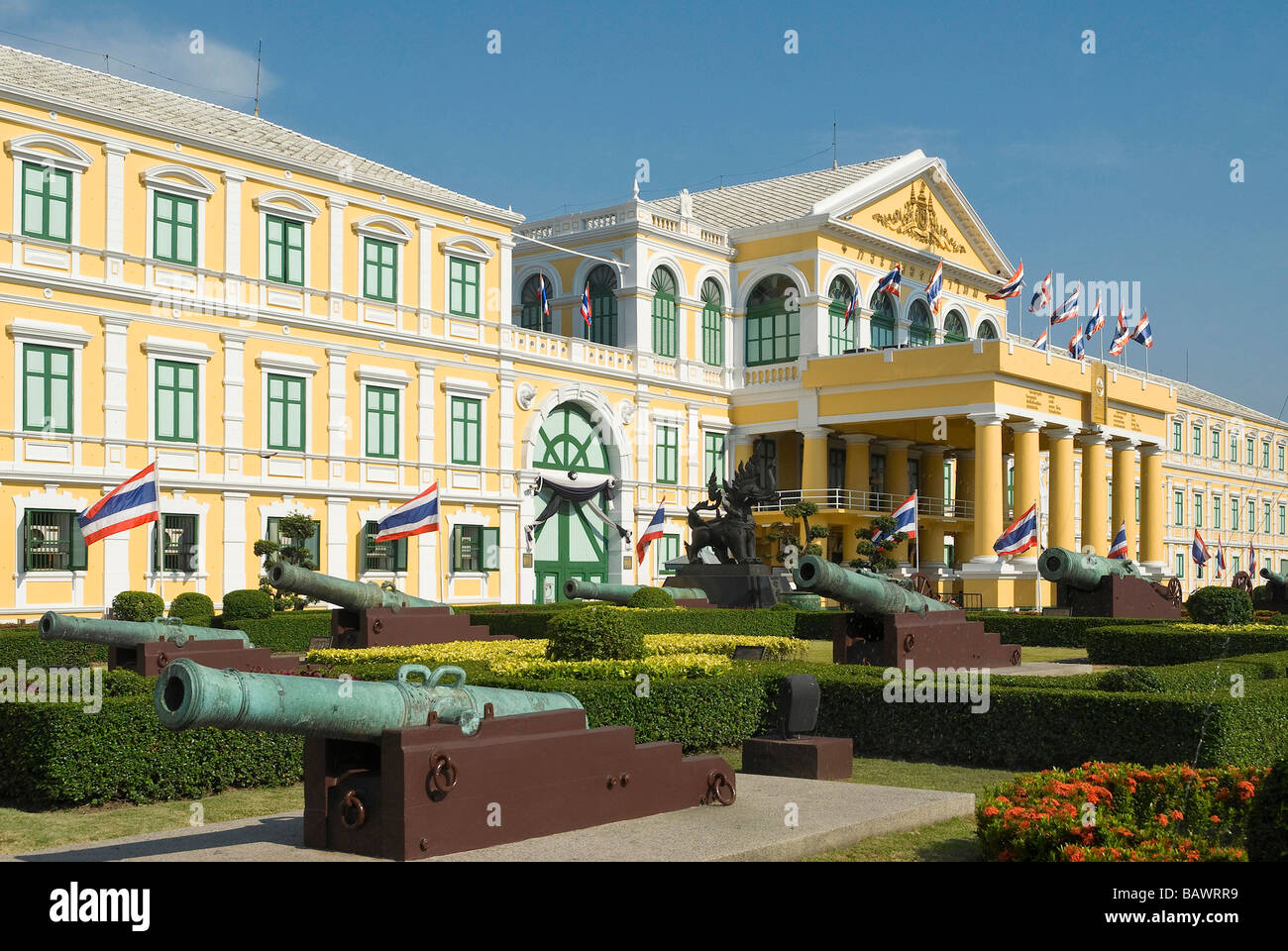 Bangkok ministry of defense hi-res stock photography and images - Alamy