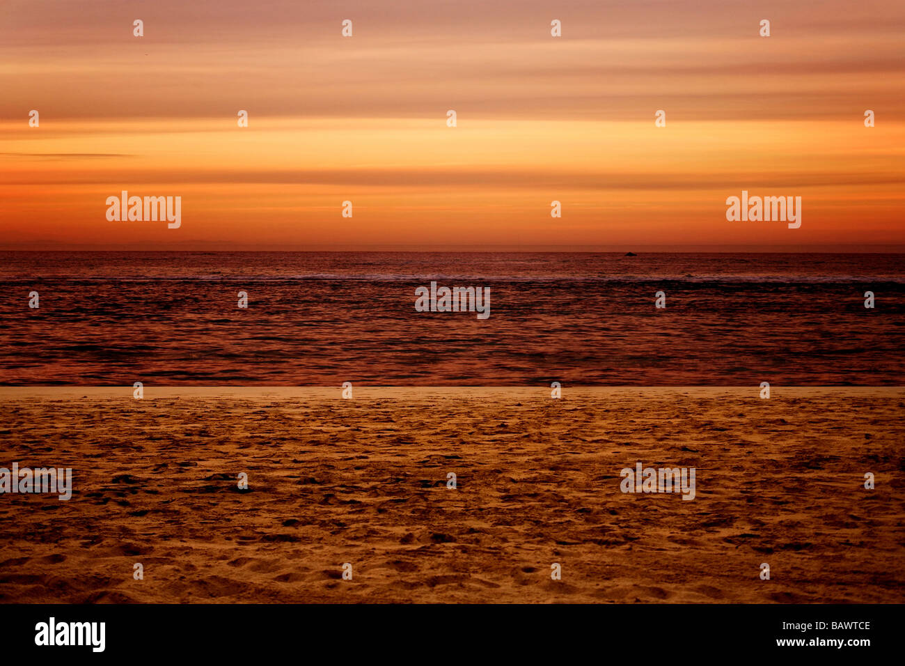 beautiful sunset by the beach Stock Photo - Alamy