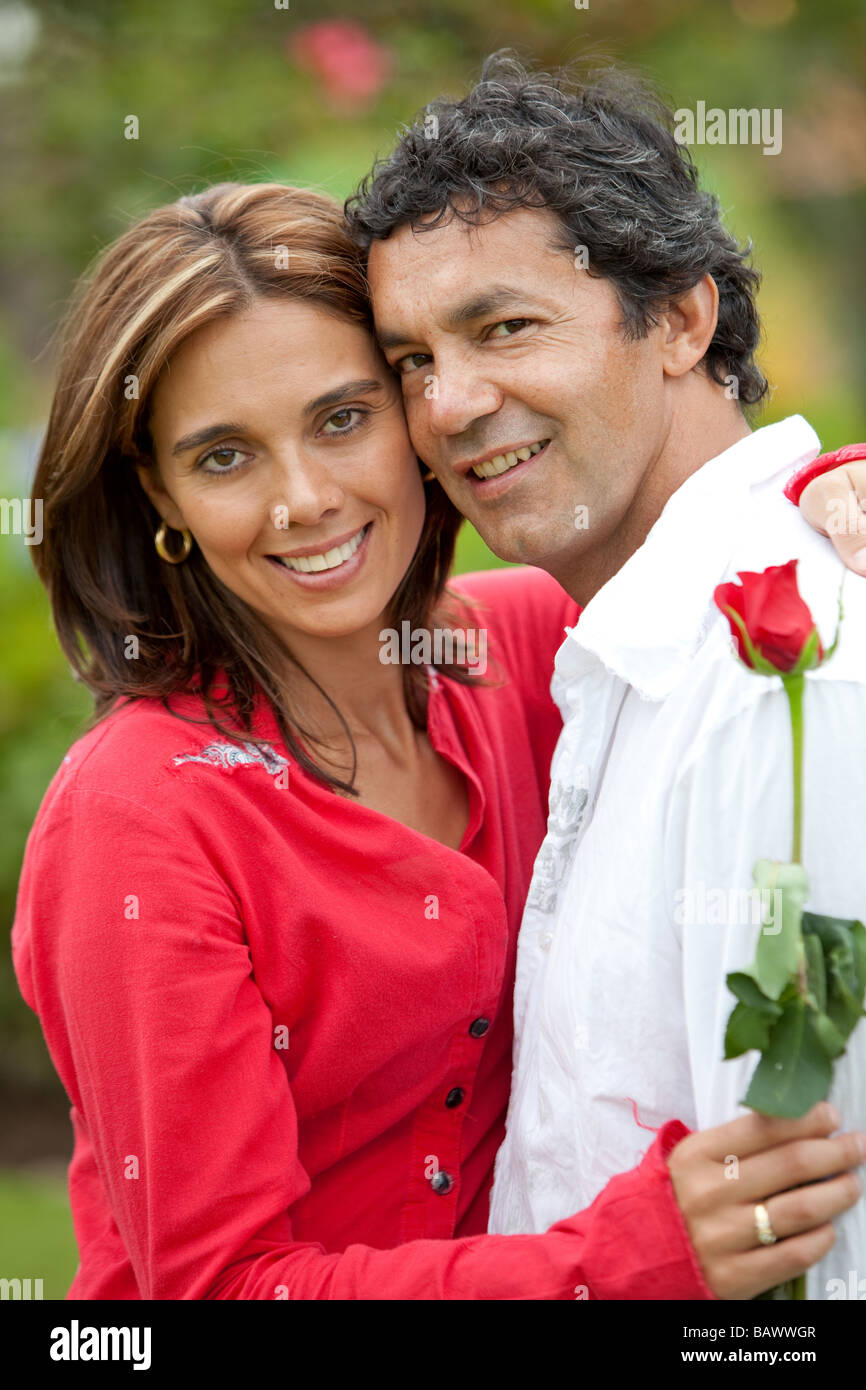Couple outdoor happy hispanic hi-res stock photography and images - Alamy