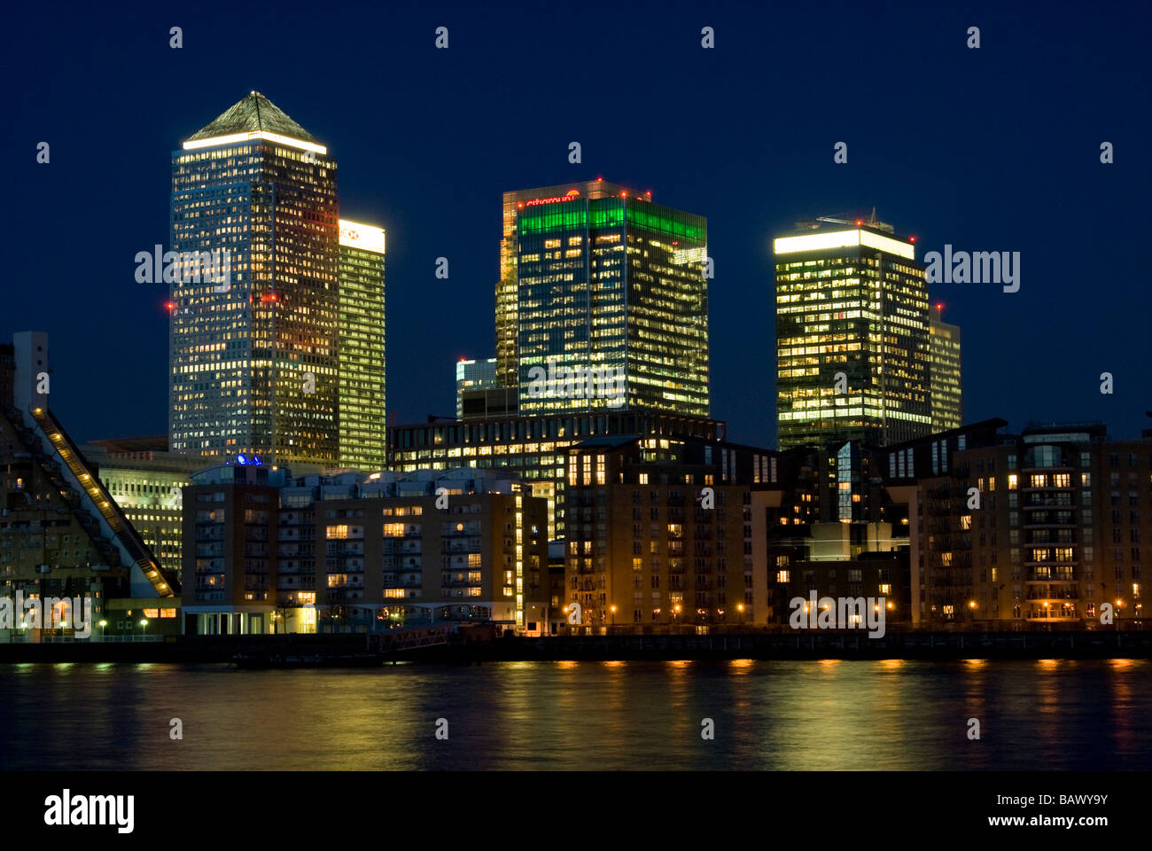Canary Wharf at Night Stock Photo - Alamy