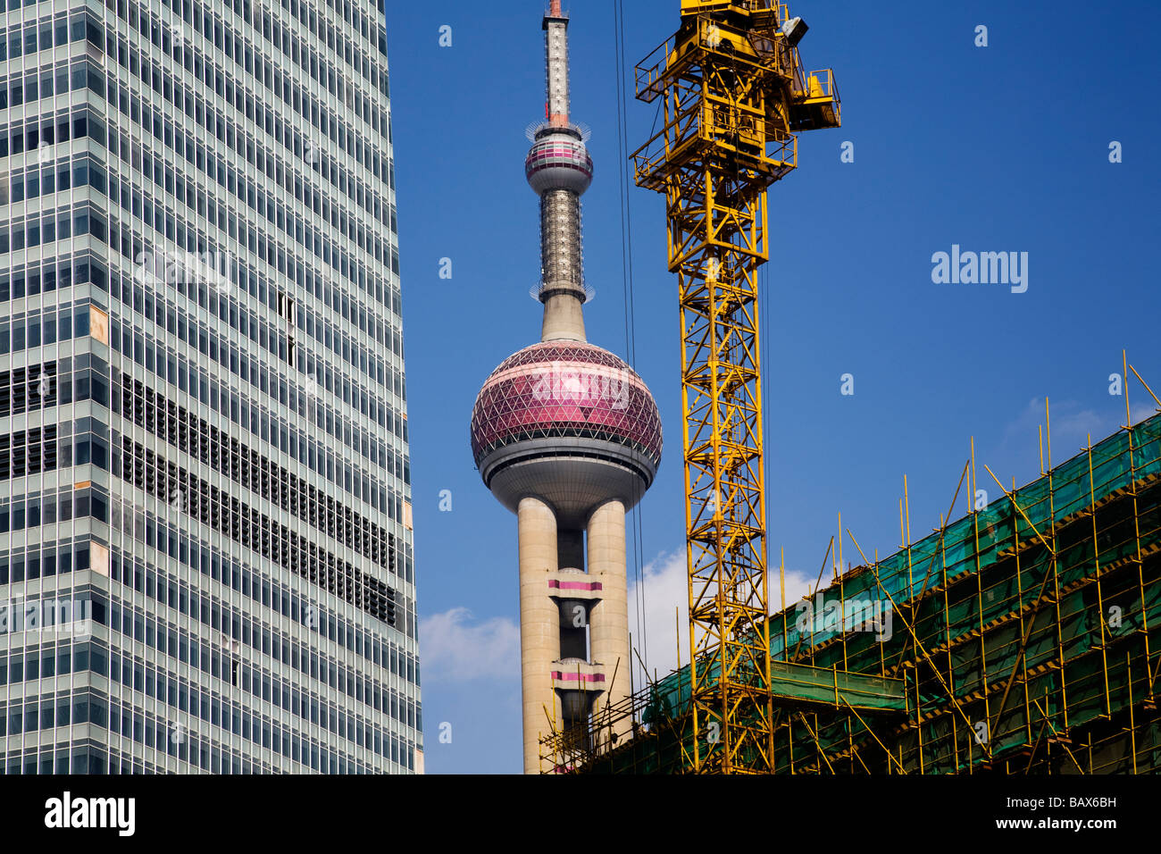 Pearl tower close hi-res stock photography and images - Alamy