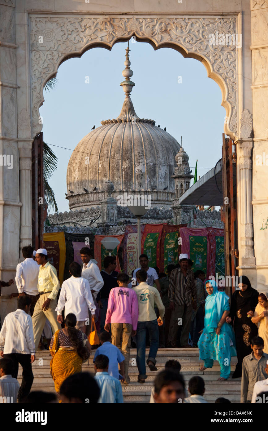 Inside the Tomb of Haji Ali Bukhari in Mumbai India Stock Photo