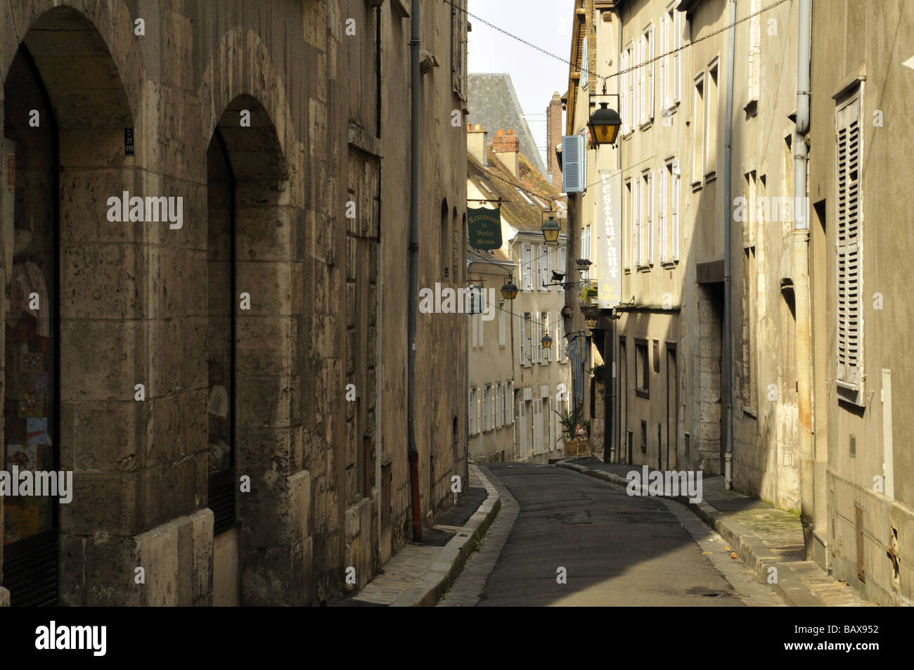 Narrow street of Chartres old town France Stock Photo Alamy
