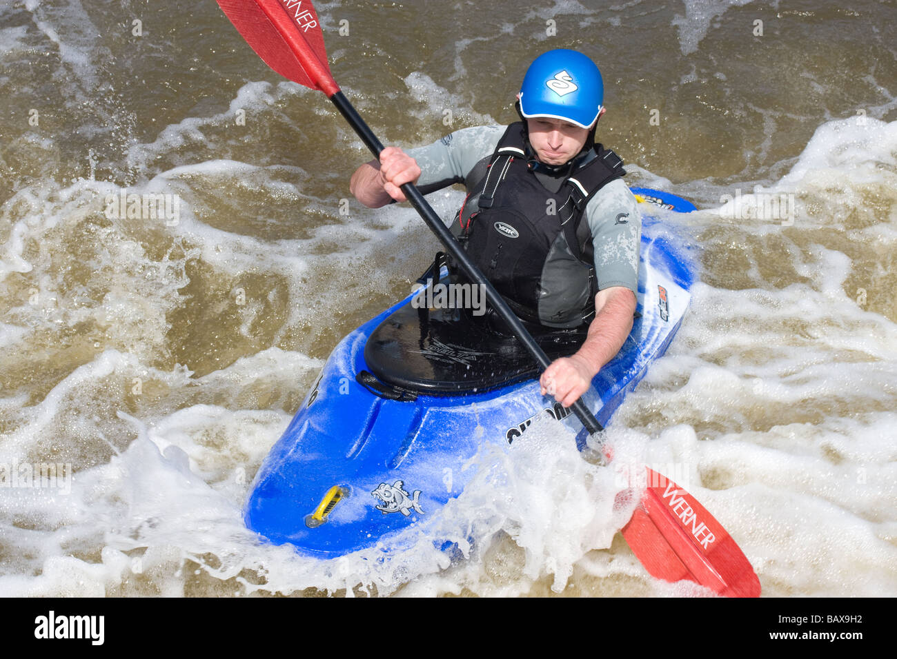 water sport kayak kayaking whitewater training river medway yalding