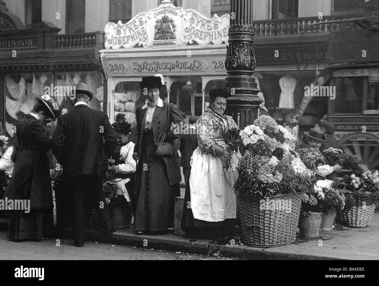 Flower sellers london Black and White Stock Photos & Images Alamy