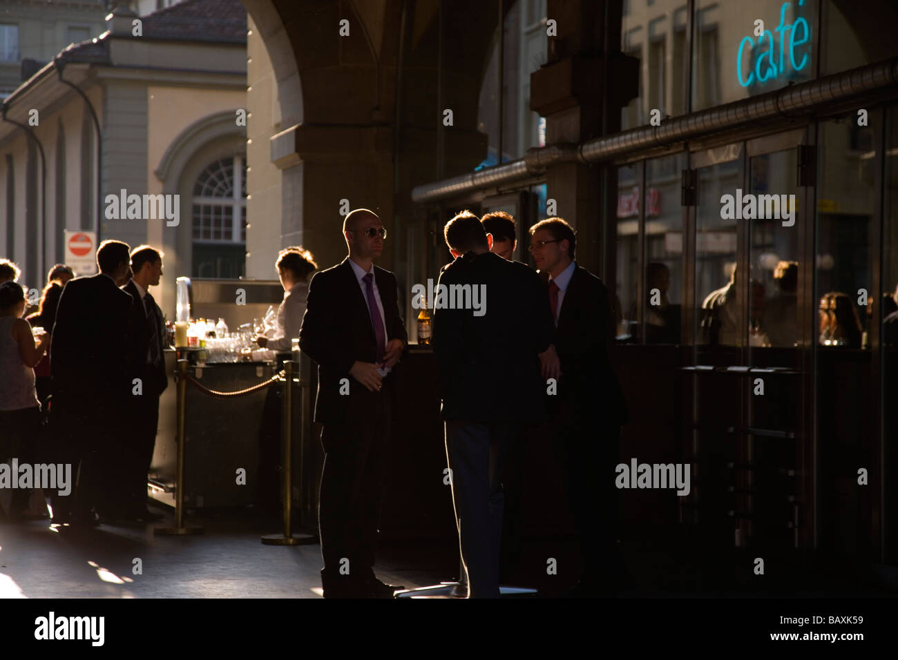 Group people standing at bar hi-res stock photography and images - Alamy