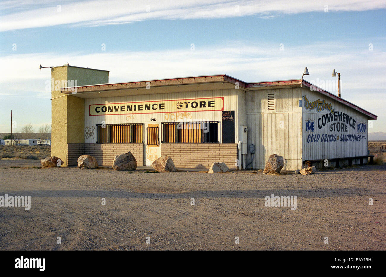 Convenience store, Mojave Desert, California, USA Stock Photo Alamy