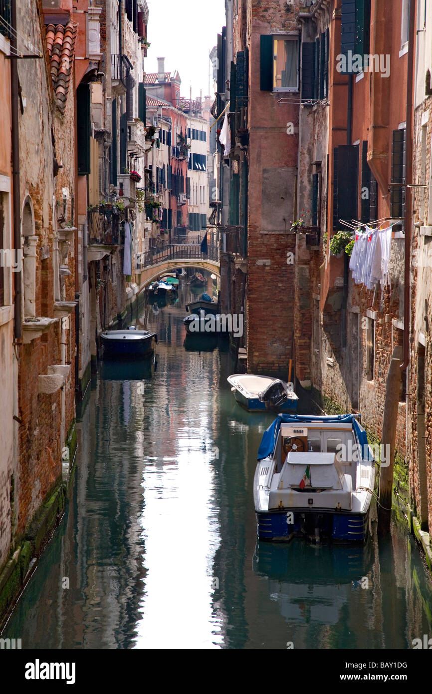 Boats of venice hi-res stock photography and images - Alamy