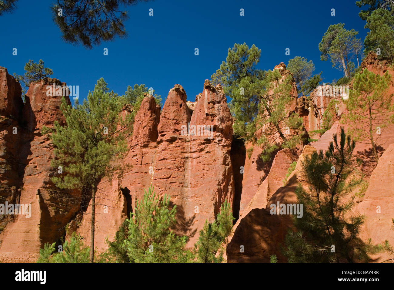 Ochre quarry in the sunlight, Roussillon, Vaucluse, Provence, France Stock Photo