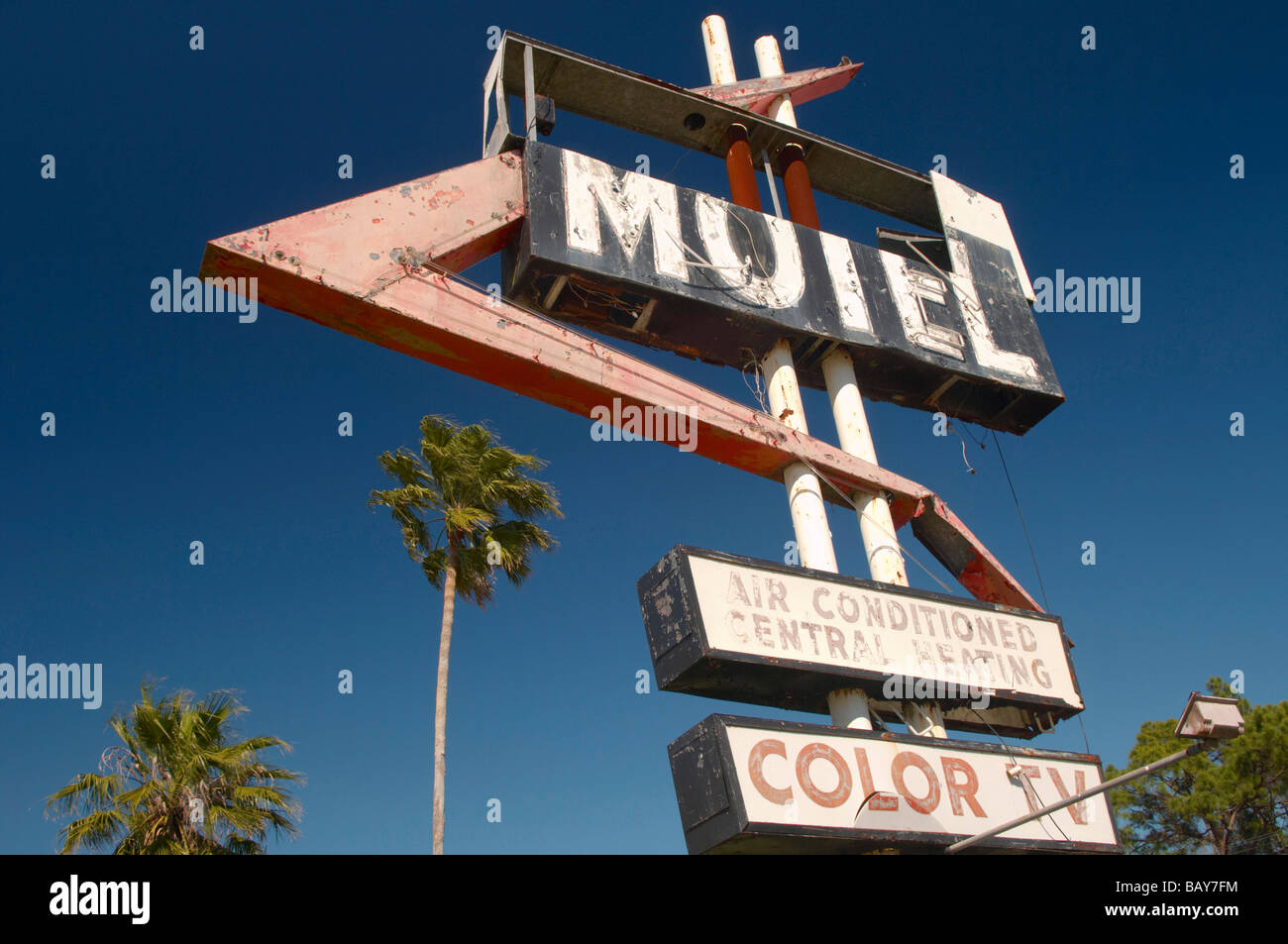Damaged Sign of Motel in Mims, Florida, USA Stock Photo Alamy
