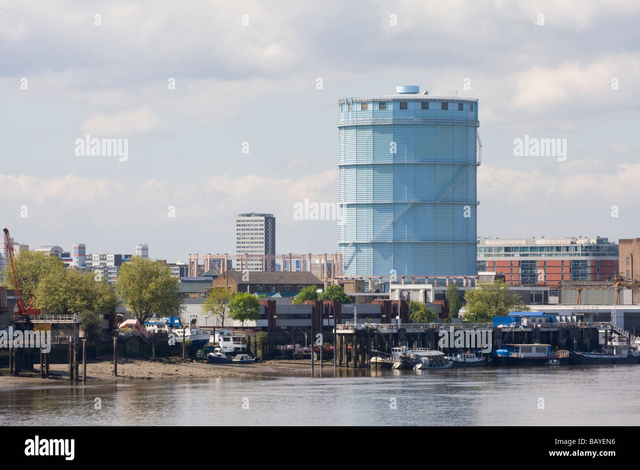 Gas Storage Tank Battersea London England Stock Photo Alamy