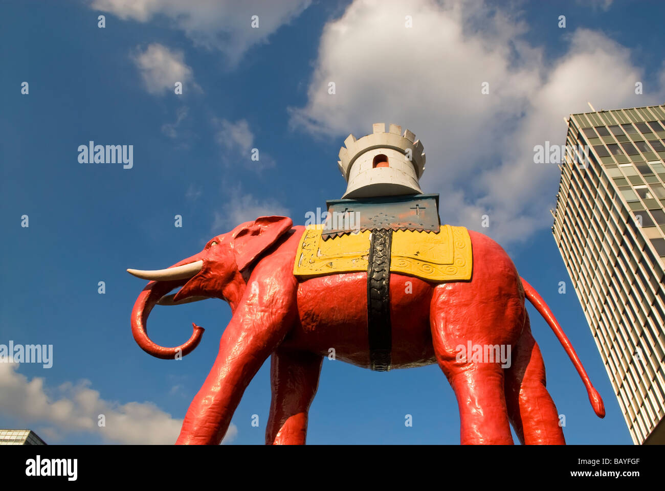 The Elephant at Elephant and Castle, London, SE1 Stock Photo - Alamy