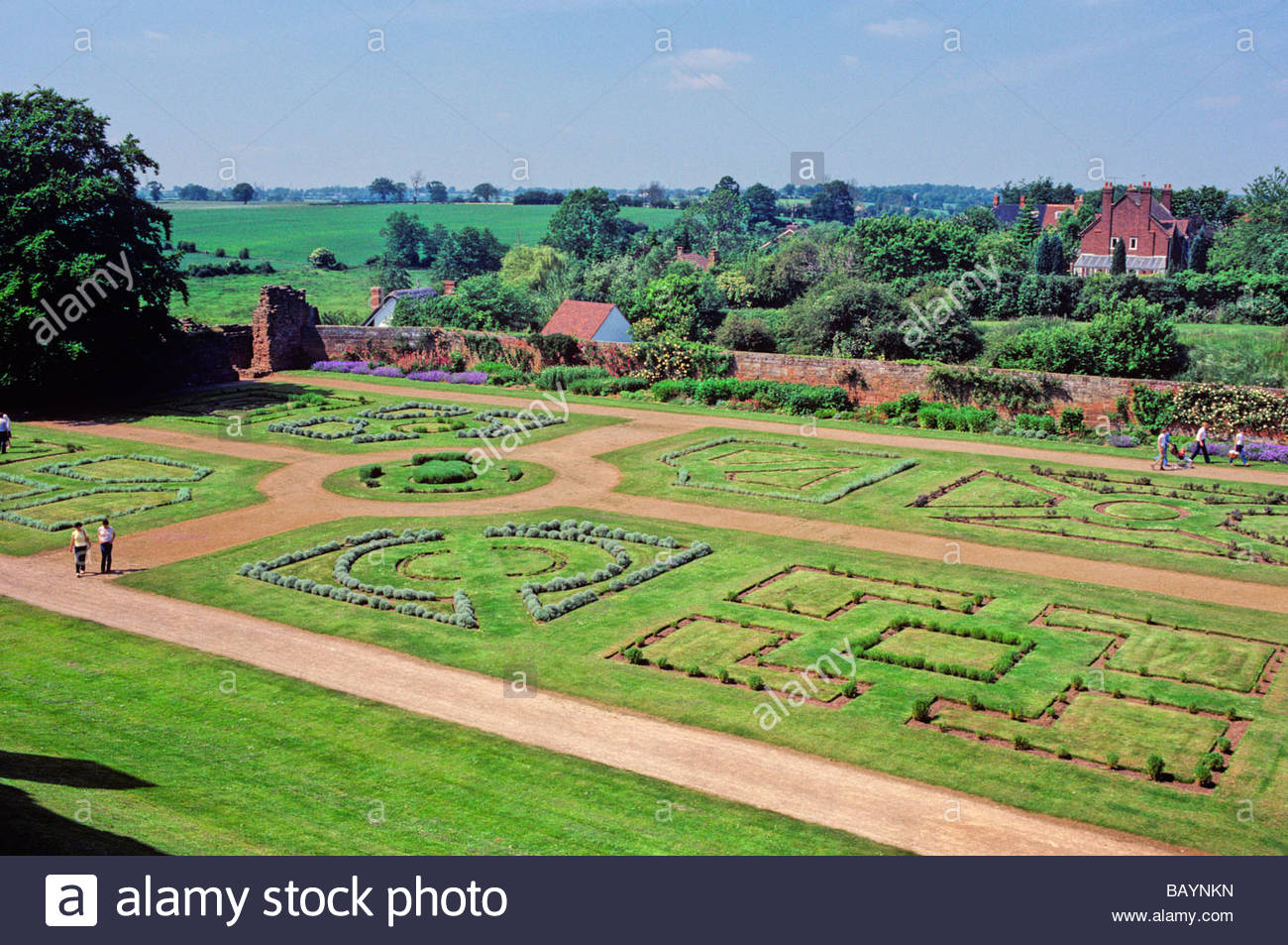 Tudor Garden Stock Photos & Tudor Garden Stock Images Alamy