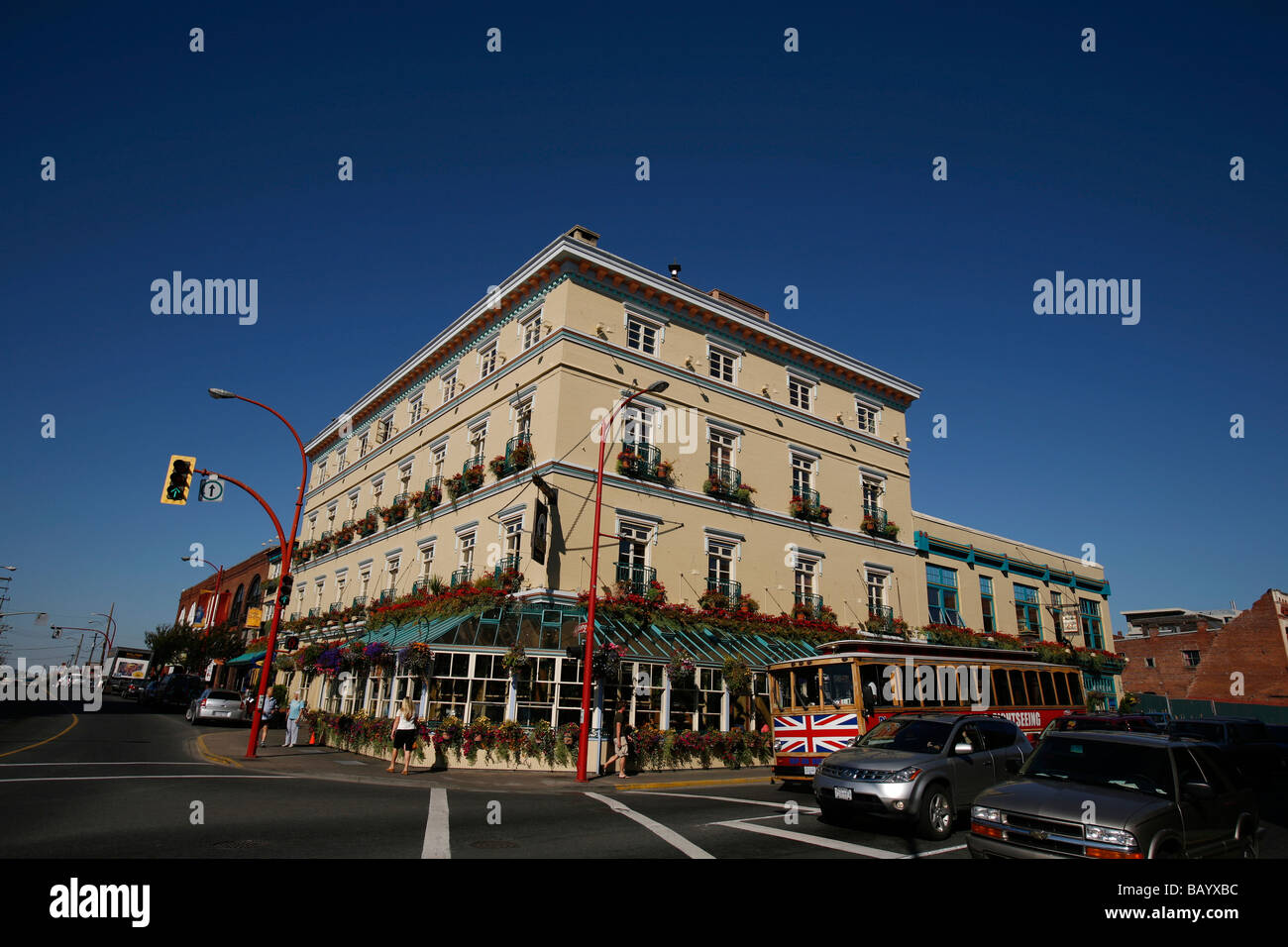 Swans boutique art hotel, pub, restaurant, bistro, and liquor store in