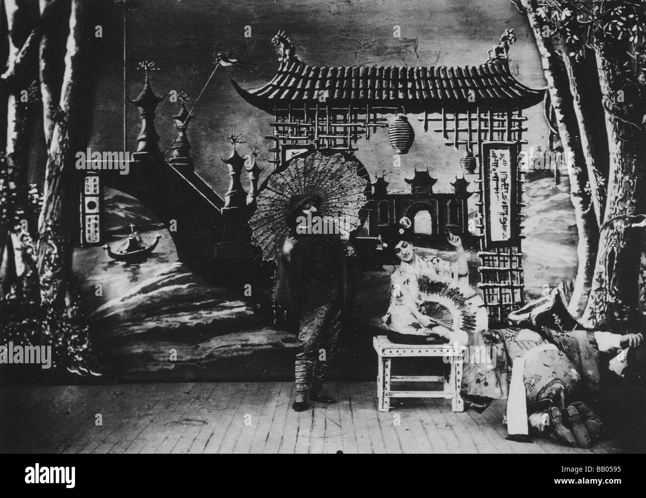 Tchin lé hires stock photography and images Alamy