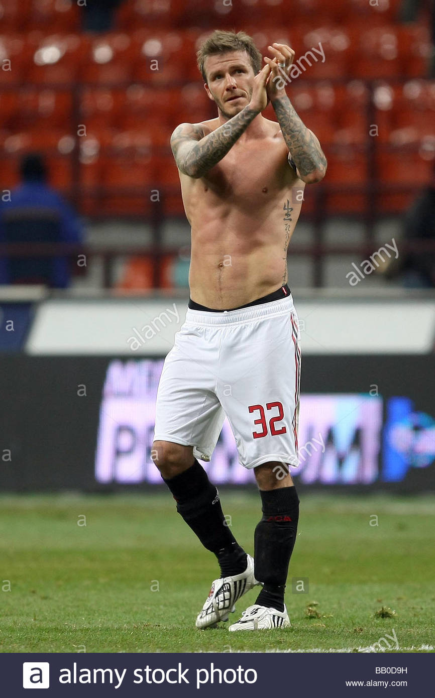 Milan included David Beckham on the UEFA Cup bid 47 Milan included David Beckham on the UEFA Cup bid 35
