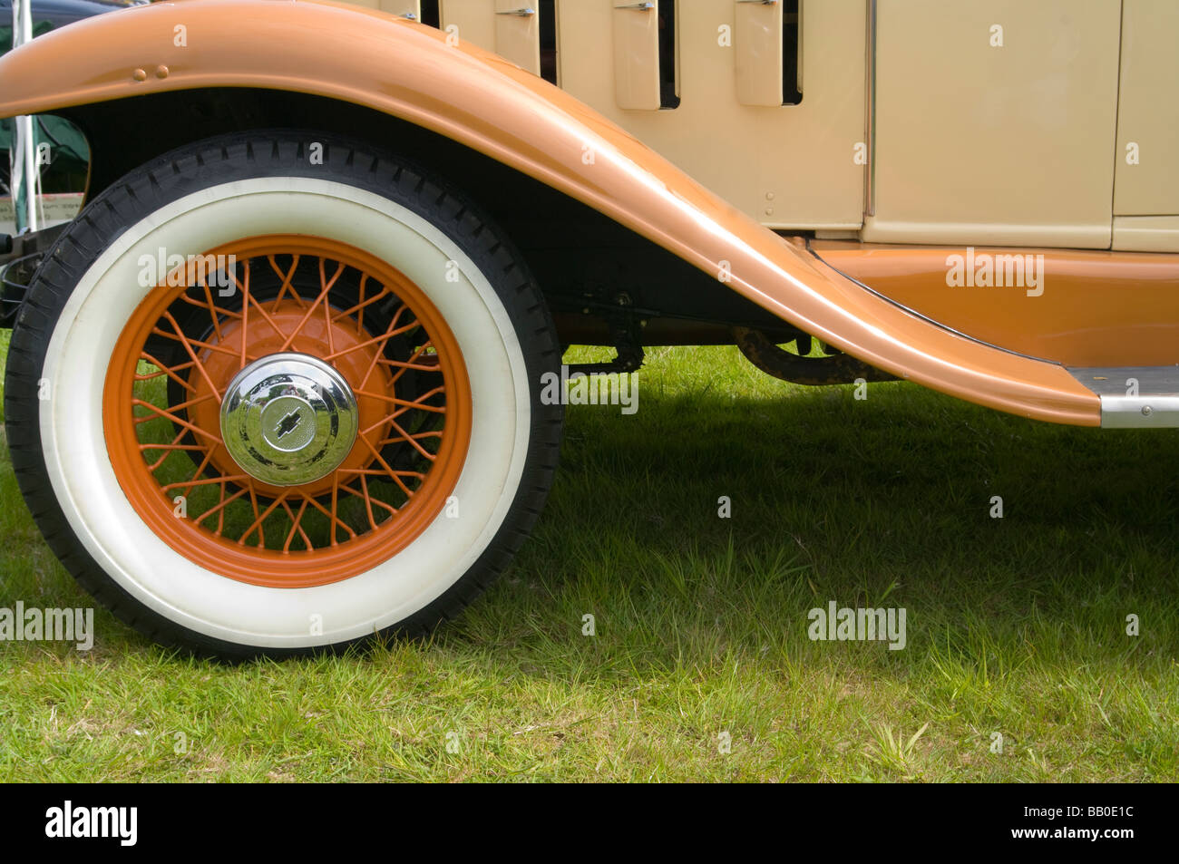 Front Spoked Wheel and Wheel Arch Of A 1932 Chevrolet Confederate Stock Photo