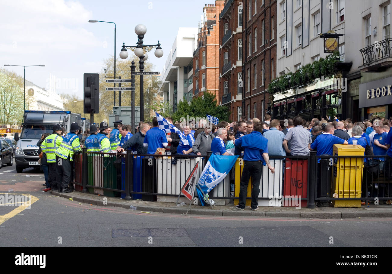 Chelsea Football fans The Globe Public house - London, England, UK, Europe Stock Photo