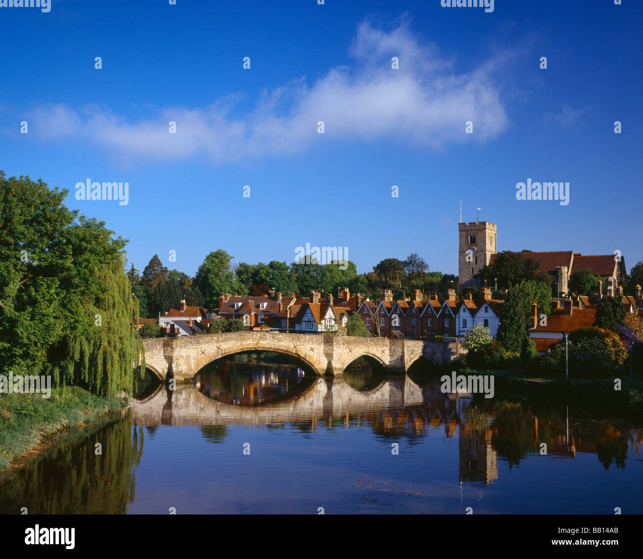 Aylesford Bridge crossing the river Medway, Aylesford, Kent, England, UK. Stock Photo