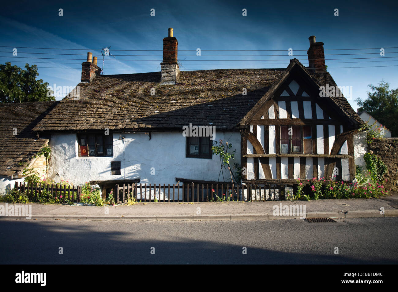 The haunted Ram Inn, Wotton-under-Edge, one of the most haunted buildings  in England Stock Photo - Alamy