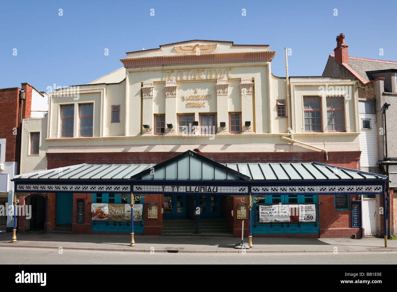 Wetherspoon High Resolution Stock Photography and Images Alamy