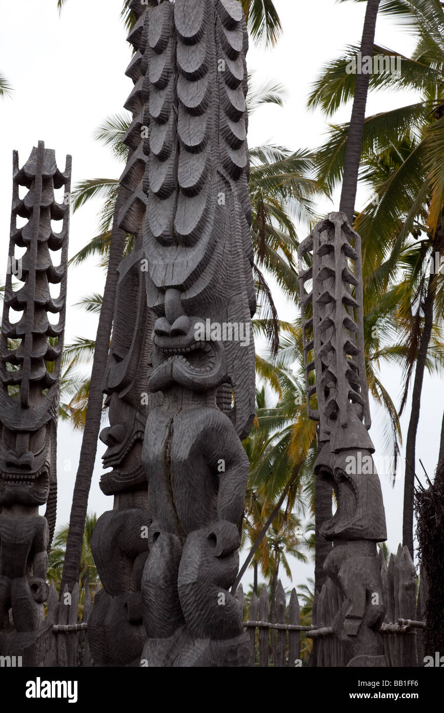 Puuhonua o Honaunau National Historical Park Big Island tiki Stock ...