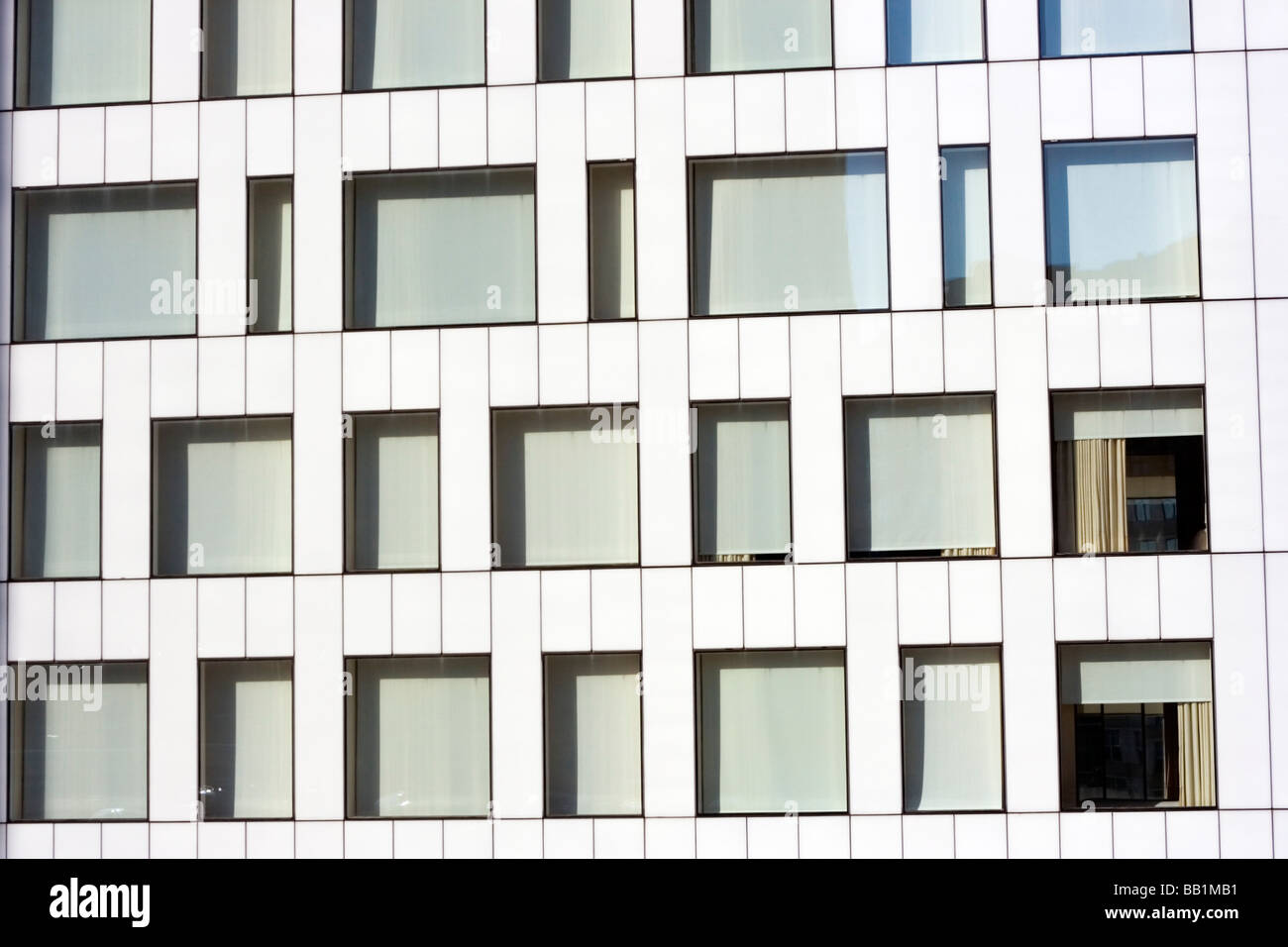 Image showcasing Luxury apartment building in Chicago IL Stock Photo - Alamy