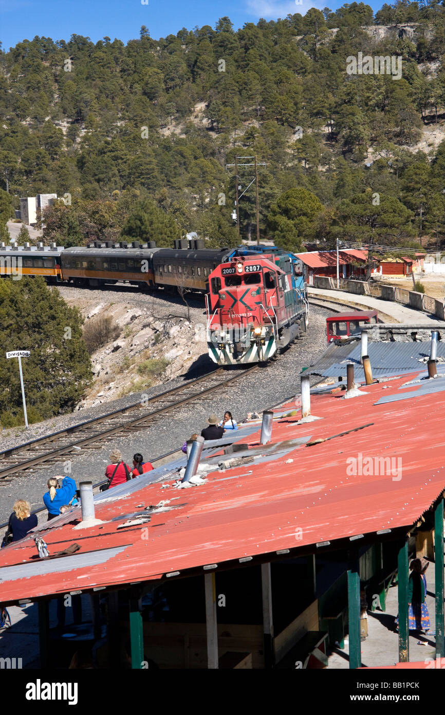 Copper Canyon, El Chepe, train arrives at Divisadero station along the Copper Canyon route in Mexico. Stock Photo