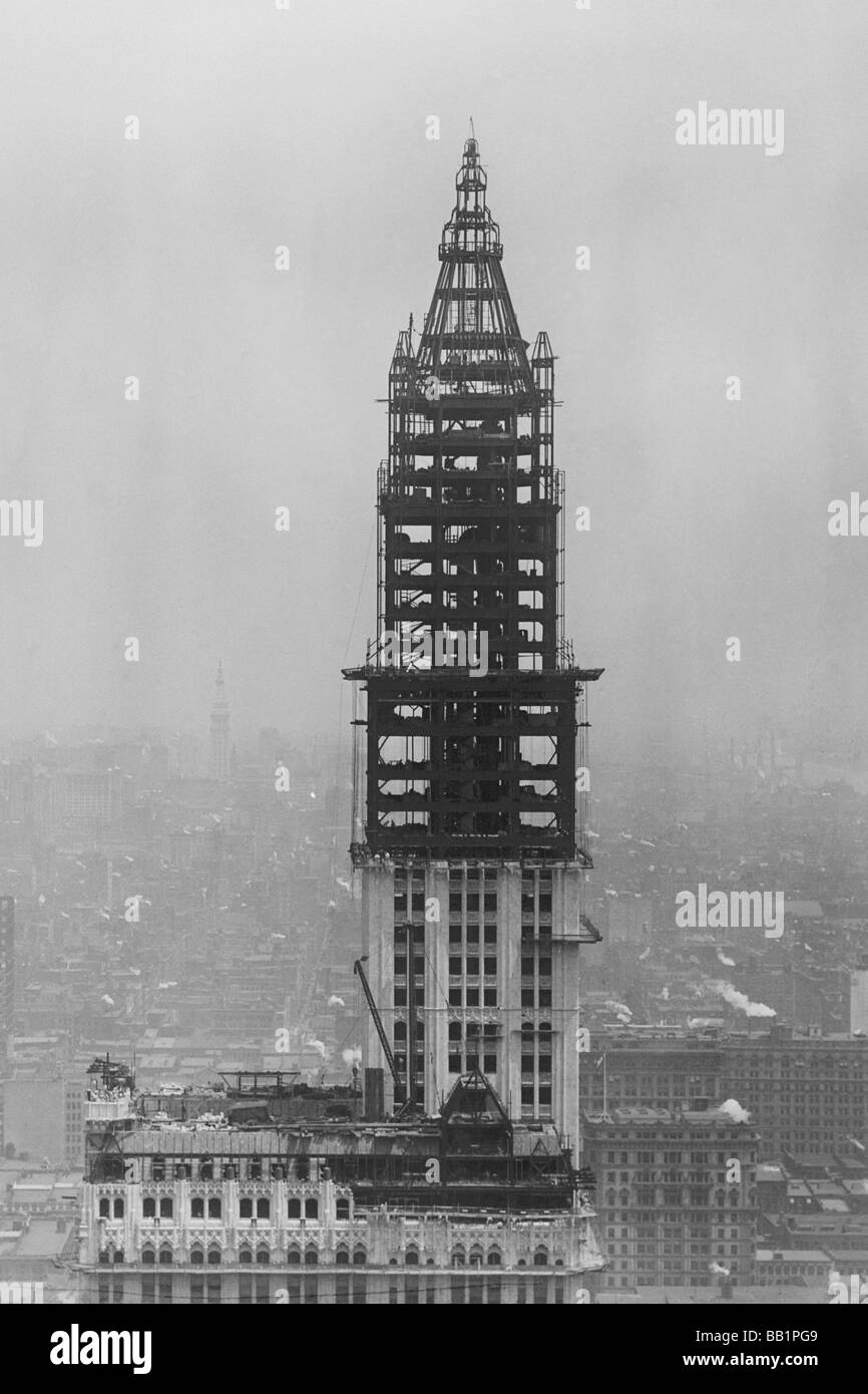 The Woolworth Building Under Construction Stock Photo