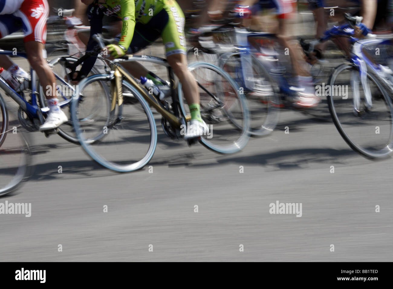 city bike racer