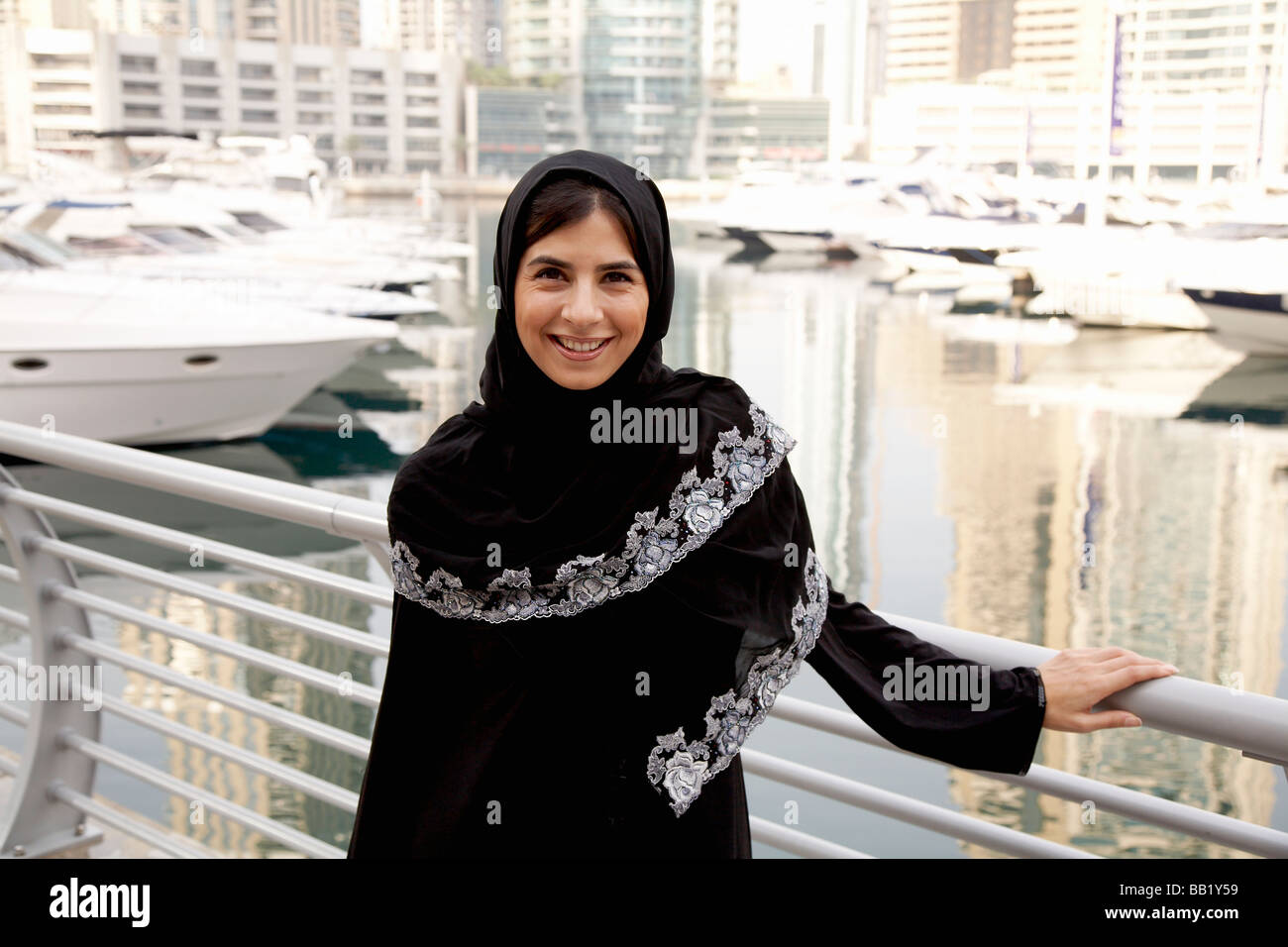 Beautiful dubai woman hi-res stock photography and images - Alamy