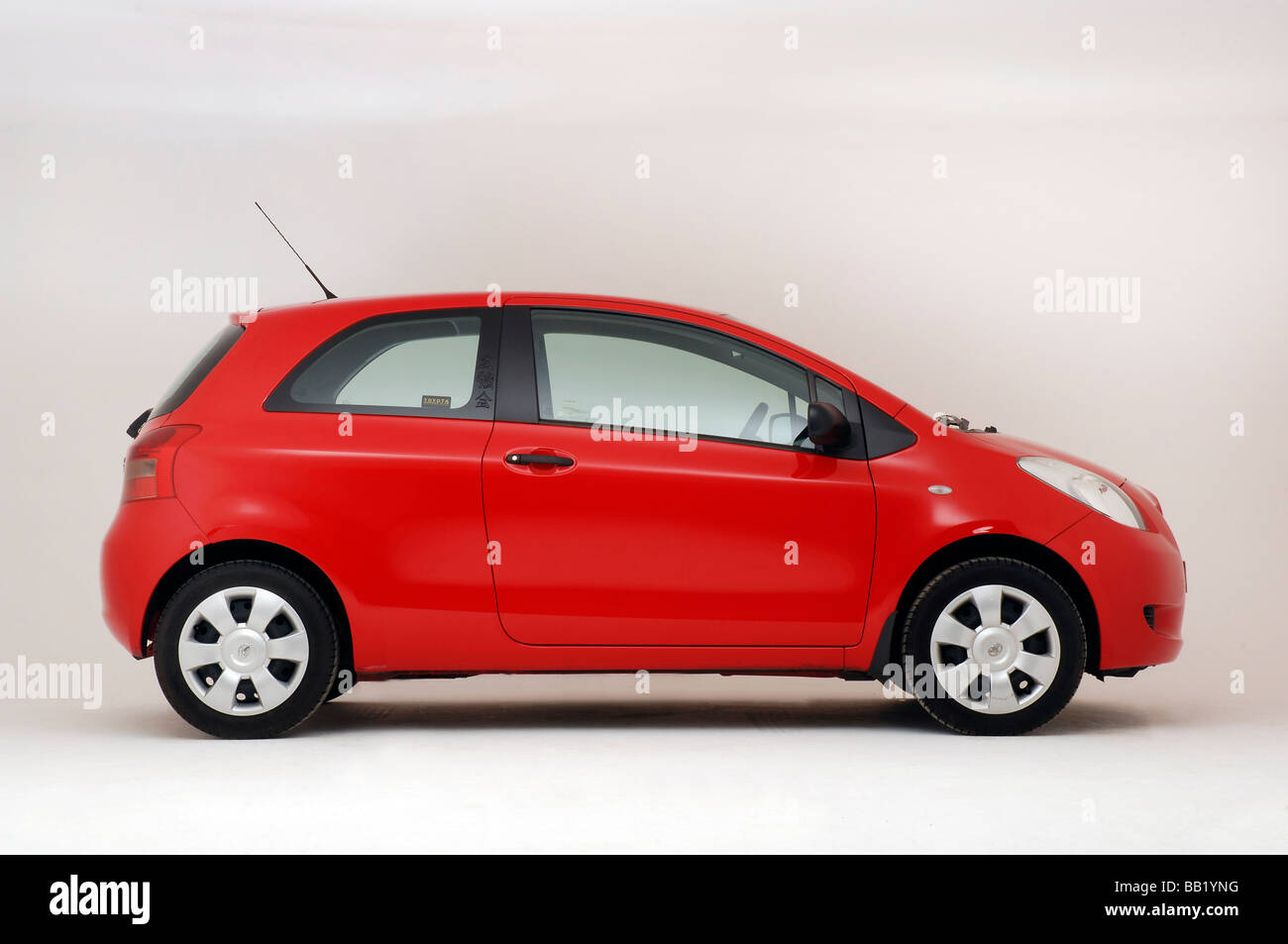 2006 Toyota Yaris Stock Photo Alamy