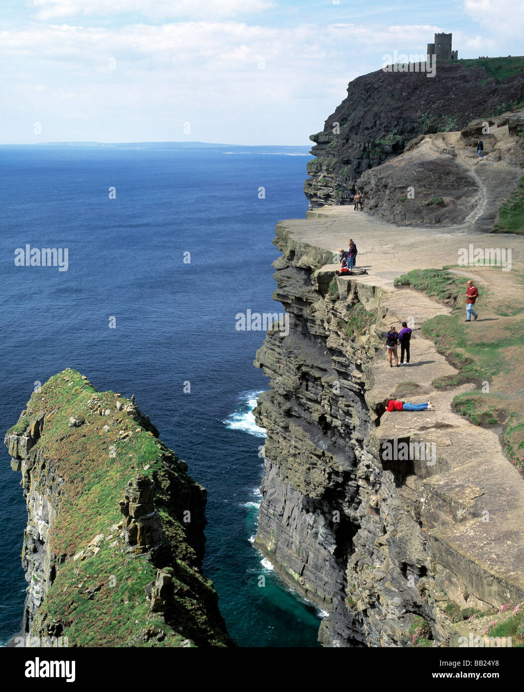 open atlantic ocean meets the irelands landmass, atlantic cliff top ...